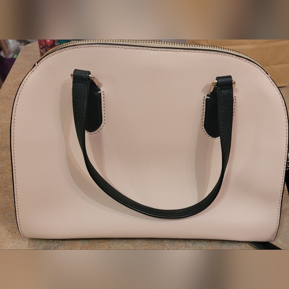 Laurel Way Reiley - Picture 4 of 8